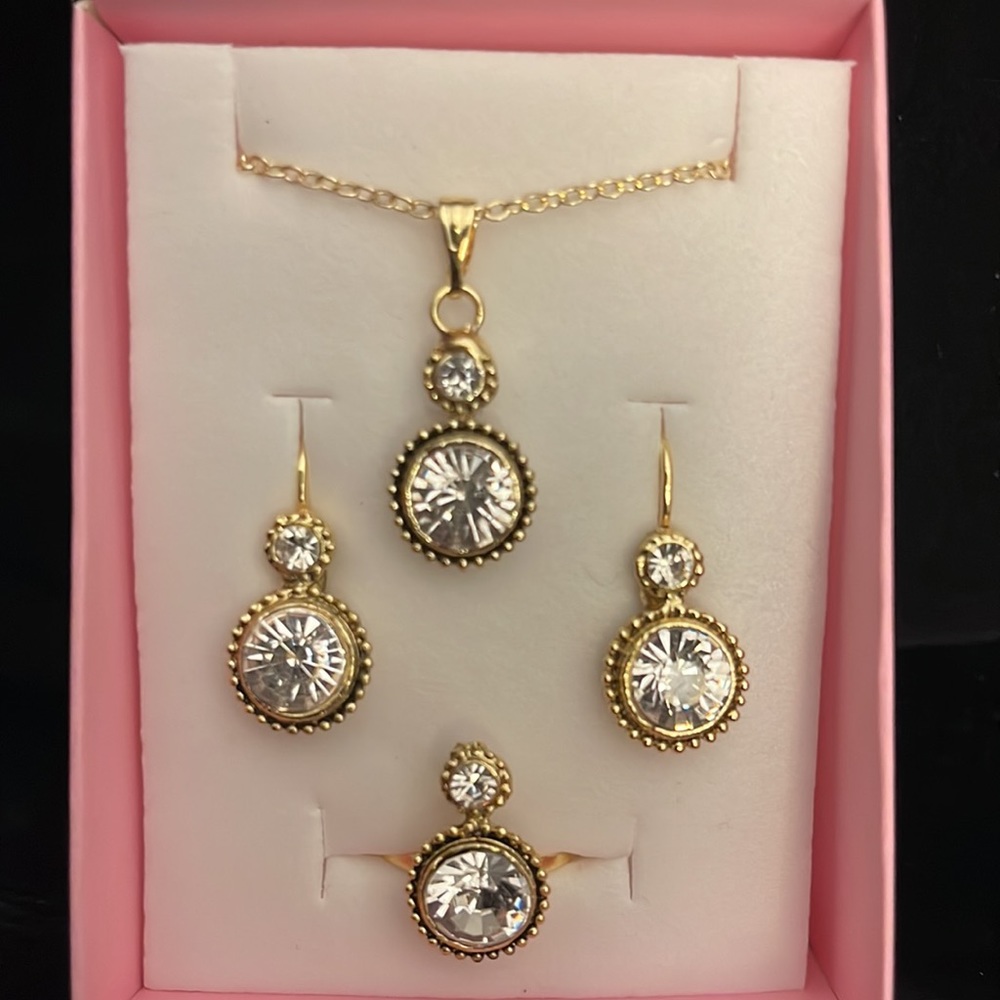 Jewelry Set - Picture 2 of 2